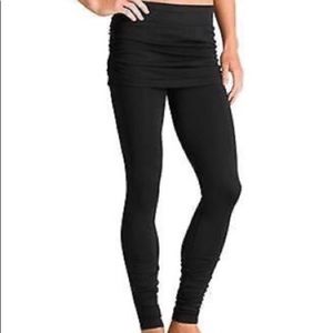 Athleta 2 in 1 skirt ruched leggings Black